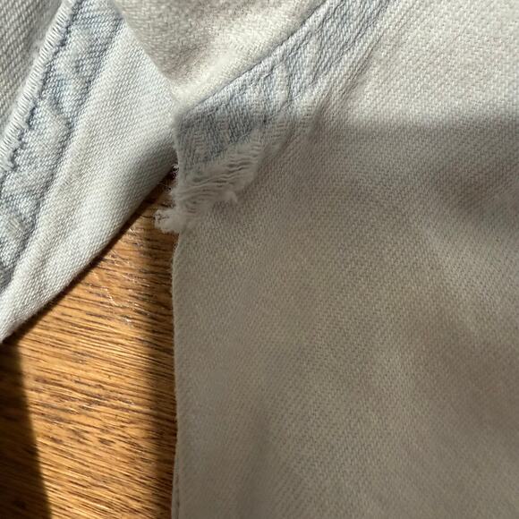 Vintage Gap Chambray Button Up Shirt SZ XS Light Wash Classic Casual - Picture 7 of 13